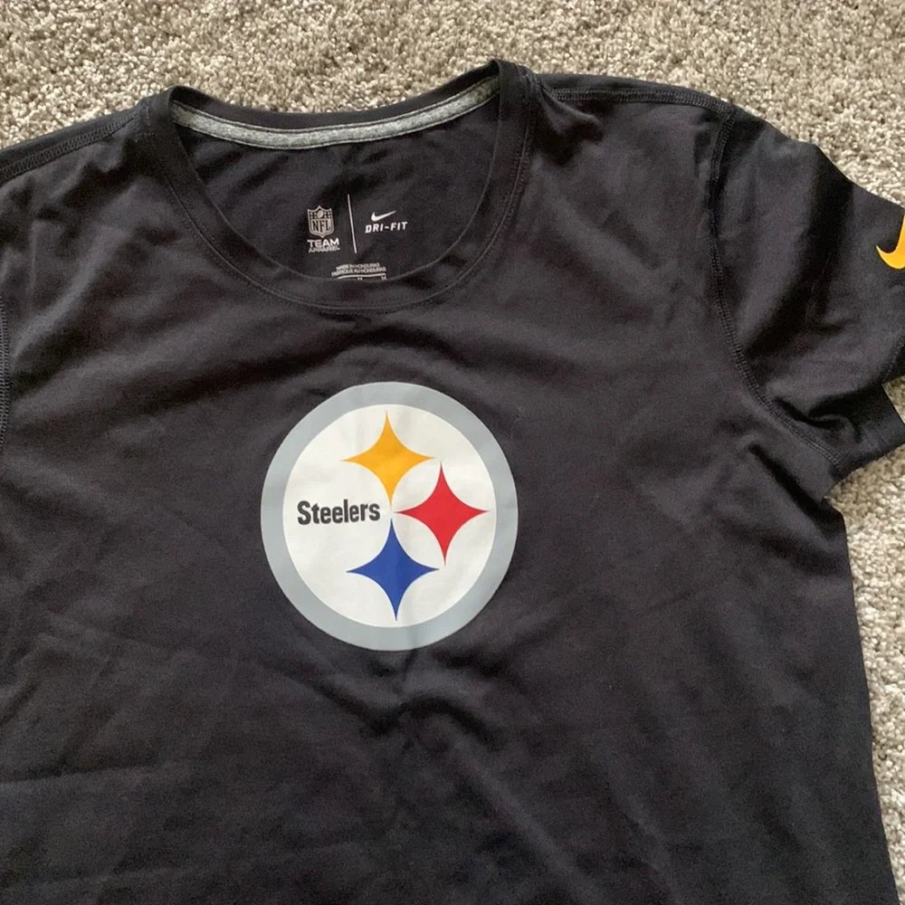 Womens Nike Steelers Dri Fit Tee - Picture 2 of 4